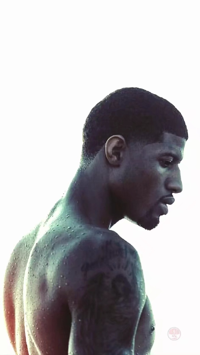 赫莱布的运球？简直是犯罪（赫莱布的盘带？堪称犯规级表现）