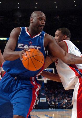 意天空：斯皮可能复出踢罗马，吉尔摩回英格兰接受耻骨痛会诊（意天空：斯皮或将复出战罗马，吉尔摩返英评估耻骨伤势）