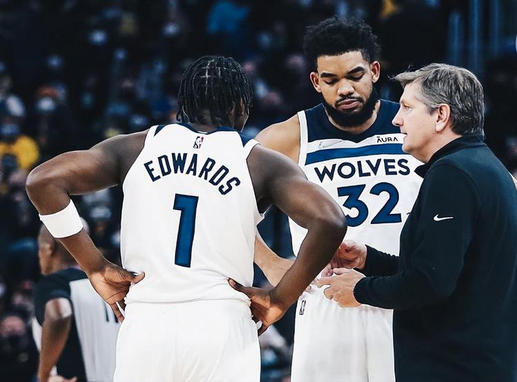 太给力：赵勇罕见发火骂醒队员！暂停换人都有效果，他才是真果断（硬核一幕：赵勇罕见动怒点醒全队，暂停换人立竿见影，果断尽显）