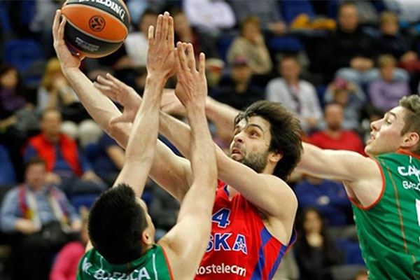 日本11月大名单：远藤航领衔，北野飒太等三名球员首次入选（日本队11月名单出炉：远藤航压阵，北野飒太等三将首次征召）